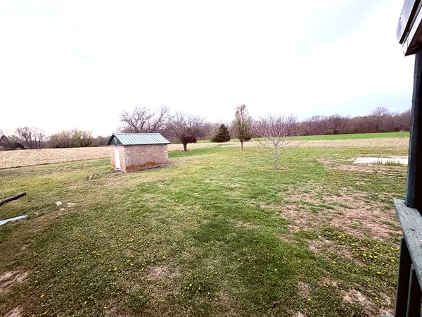 $149,900 | 22987 County Road 525 East, Walnut Hill, IL 62893