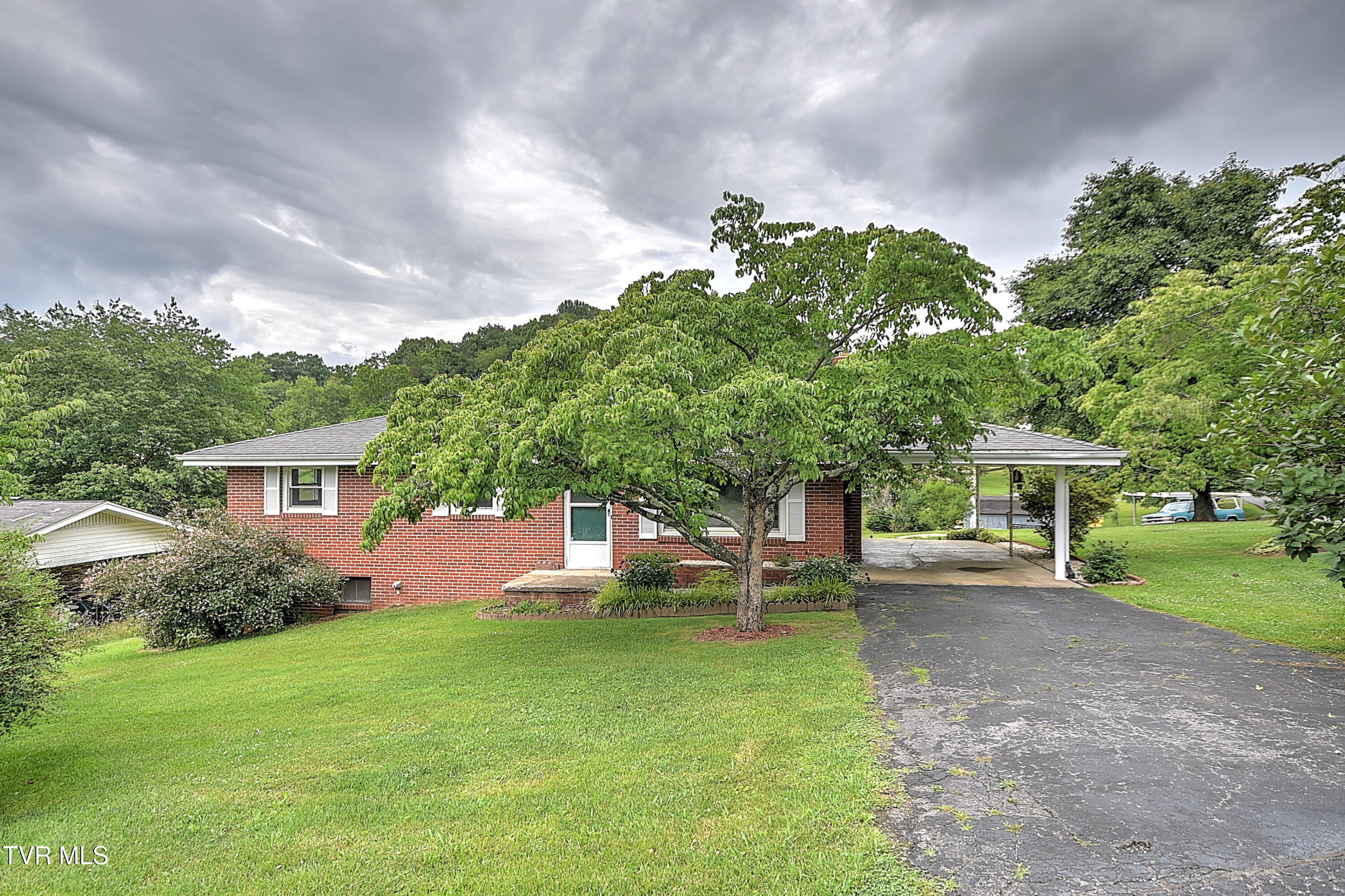 1127 Qualls Road Kingsport, TN 37660 - Photo 2 of 39 2-print-1127 Qualls CP-2