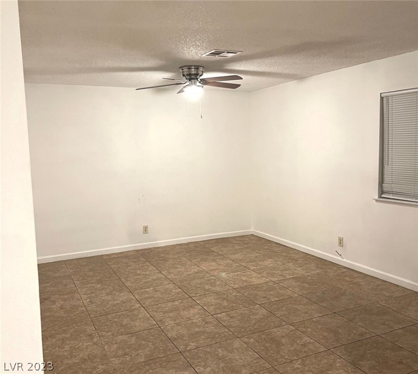 5701 Smoke Ranch Road, Unit A Las Vegas, NV 89108 - Photo 4 of 20