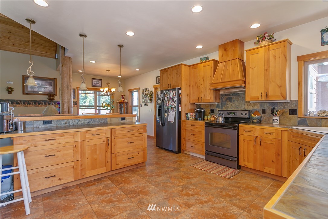 3590 Brown Road Ferndale, WA 98248 - Photo 11 of 38