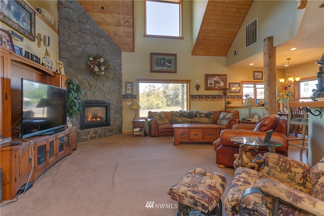3590 Brown Road Ferndale, WA 98248 - Photo 7 of 38