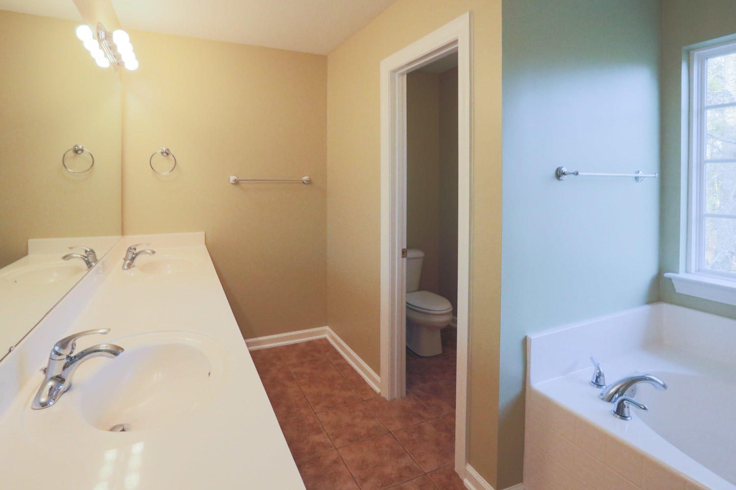 9451 Harroway Road Summerville, SC 29485 - Photo 34 of 59 II3A2928