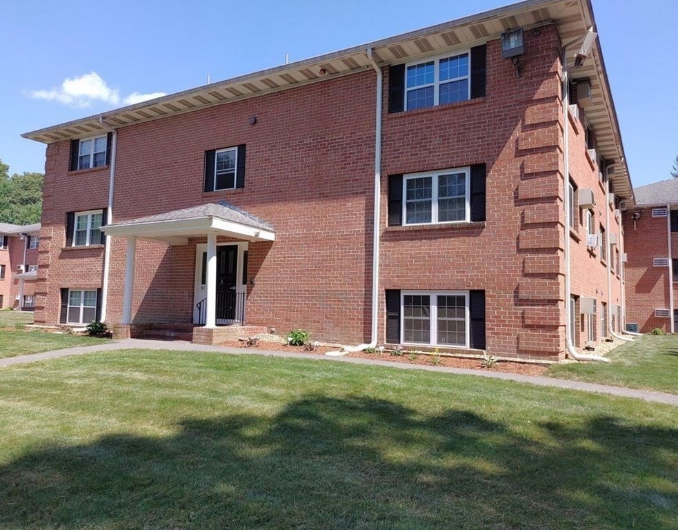 50 Leonard Road, Unit 50 Boxborough, MA 01719 - Photo 2 of 28 Gallery Image 2