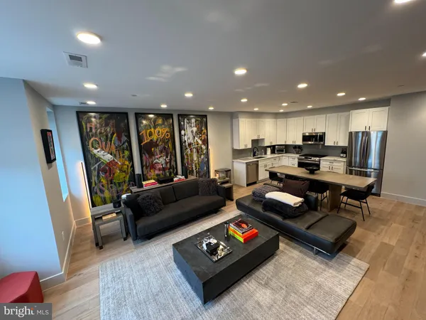 $4,000 | 646 Newton Place Northwest, Unit 201, Washington, DC 20010