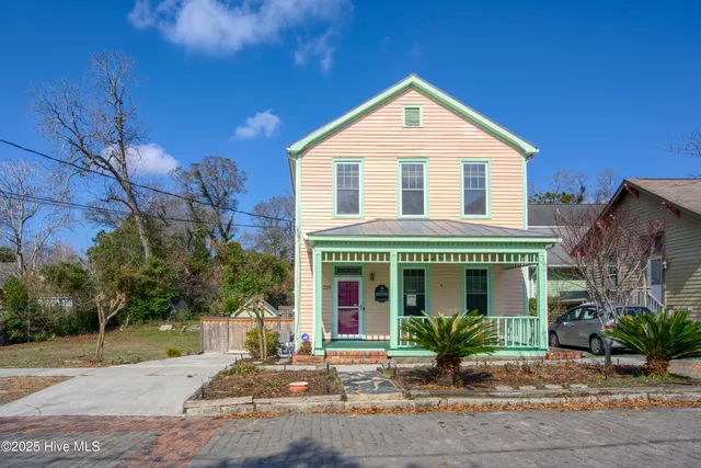 $429,000 | 215 Queen Street, Wilmington, NC 28401