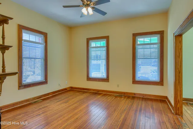 $429,000 | 215 Queen Street, Wilmington, NC 28401