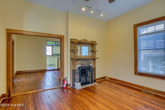 $429,000 | 215 Queen Street, Wilmington, NC 28401