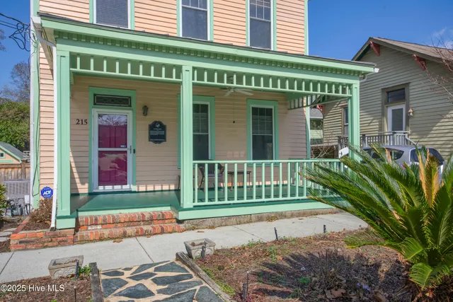 $429,000 | 215 Queen Street, Wilmington, NC 28401