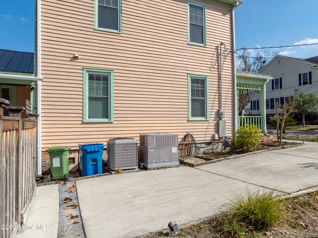 $429,000 | 215 Queen Street, Wilmington, NC 28401