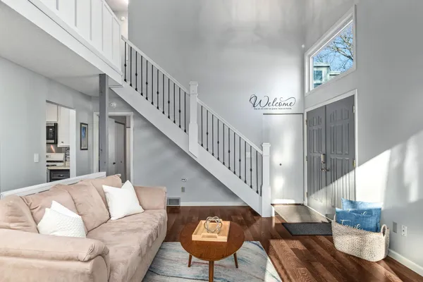 $324,900 | 3461 Pilgrim Lane North, Plymouth, MN 55441