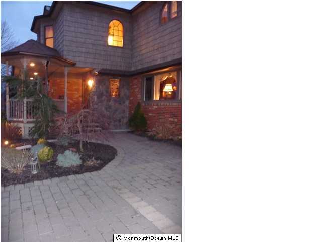 40 Pershing Place Keyport, NJ 07735 - Photo 1 of 3 Primary Photo