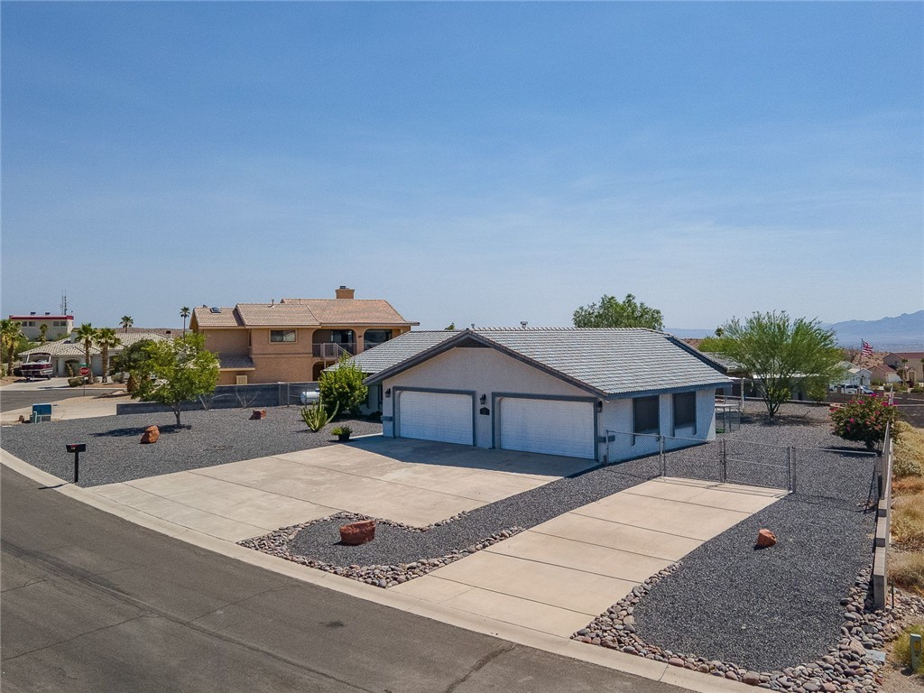 823 Warren Road Bullhead City, AZ 86429 - Photo 3 of 71 Front of Structure
