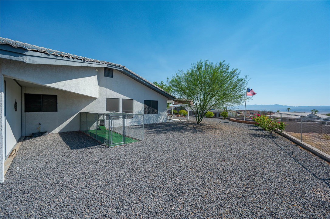 823 Warren Road Bullhead City, AZ 86429 - Photo 55 of 71 Side of Structure