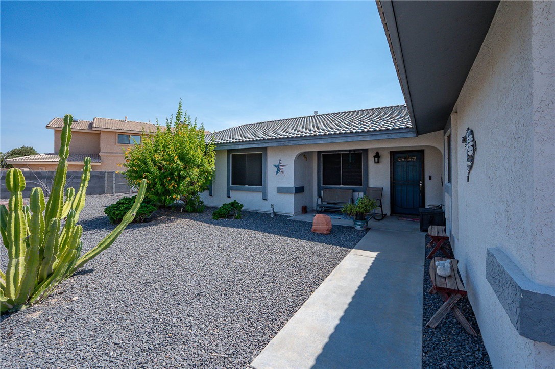 823 Warren Road Bullhead City, AZ 86429 - Photo 7 of 71 Entry