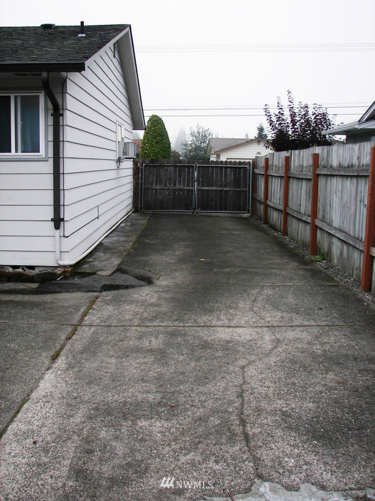 1302 Eshom Road Centralia, WA 98531 - Photo 11 of 20 Gallery Image 11