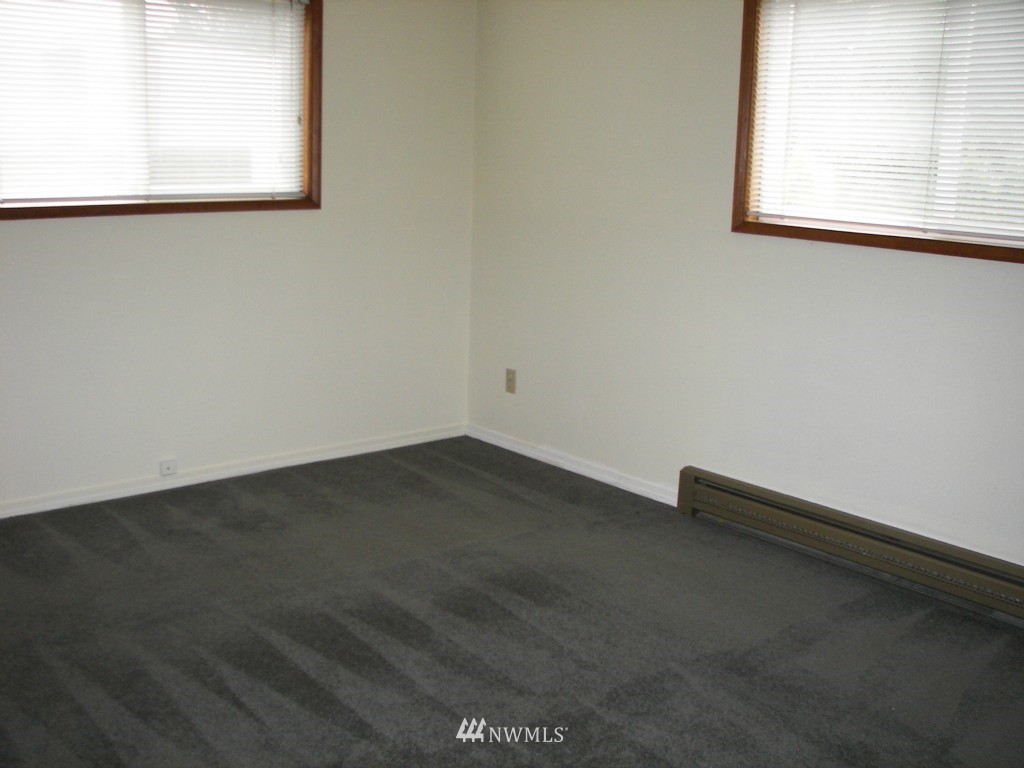 1302 Eshom Road Centralia, WA 98531 - Photo 12 of 20 Gallery Image 12