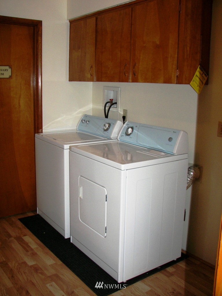 1302 Eshom Road Centralia, WA 98531 - Photo 17 of 20 Gallery Image 17