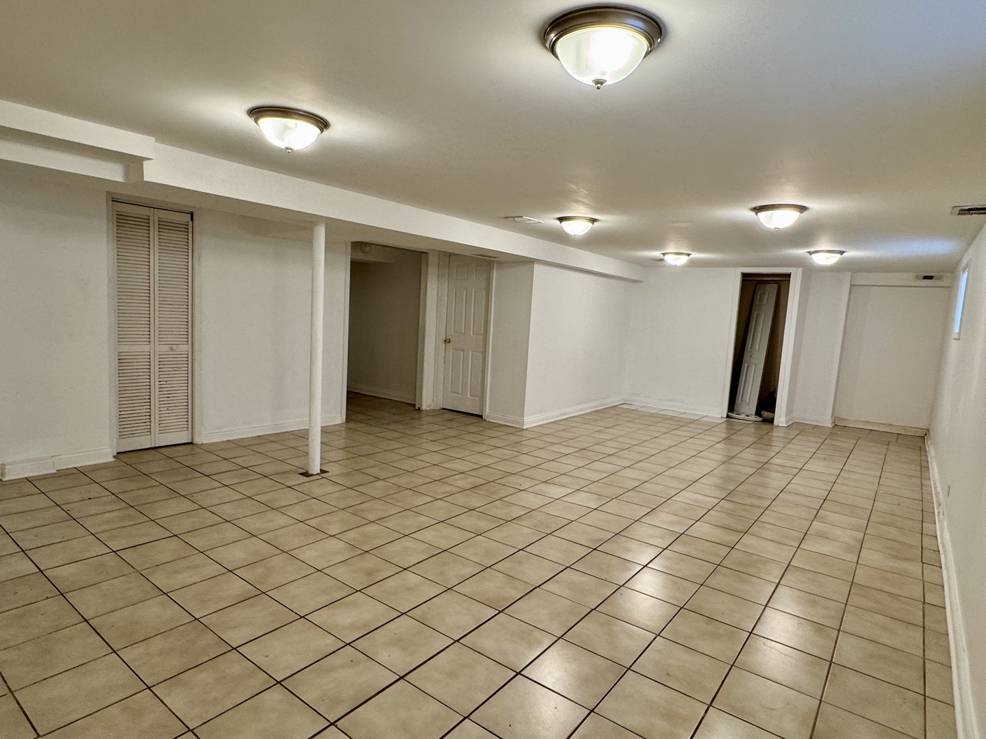 6328 North Troy Street Chicago, IL 60659 - Photo 17 of 28