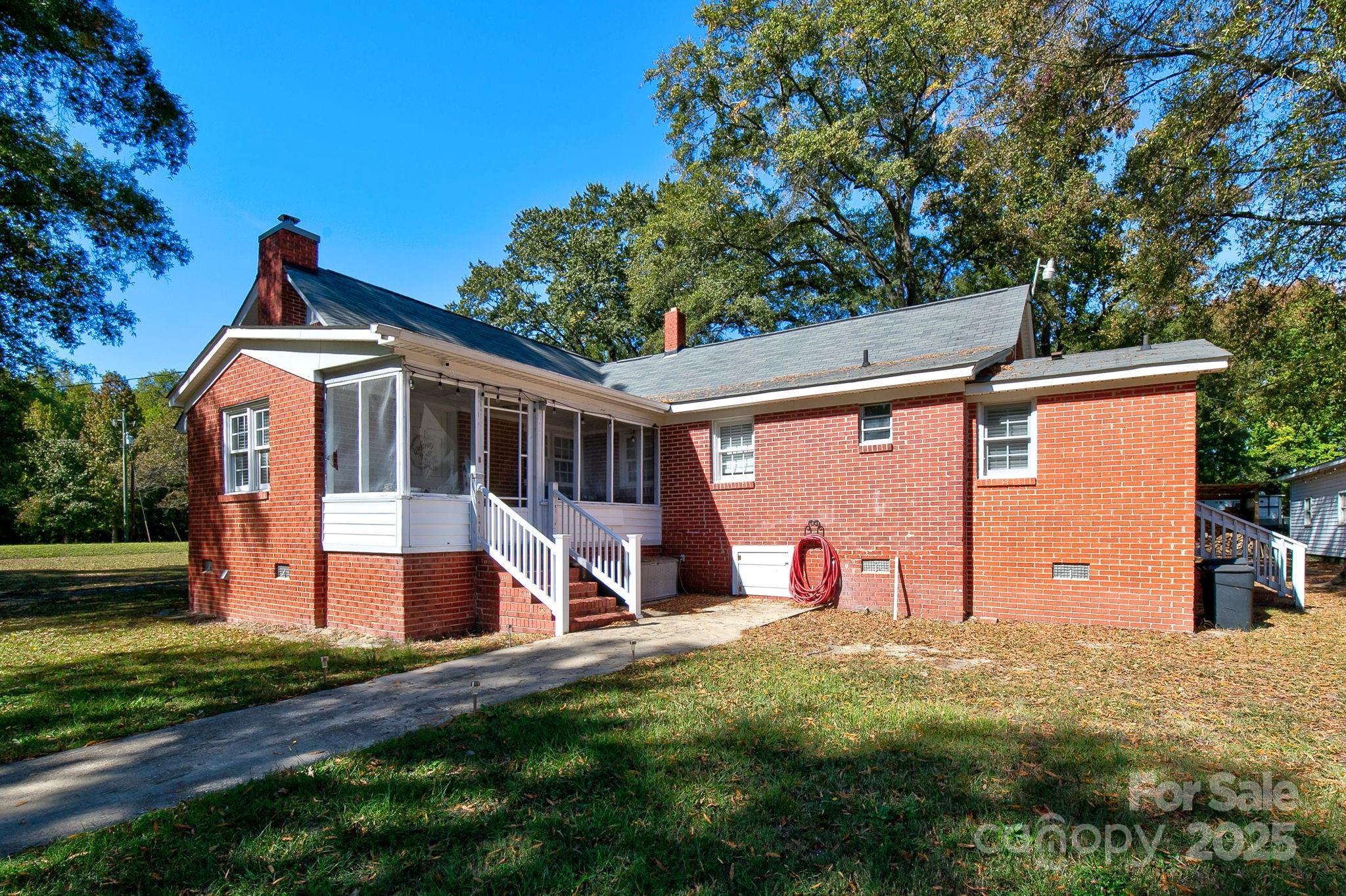 951 Evans Mill Road Pageland, SC 29728 - Photo 25 of 28 a front view of house with yard