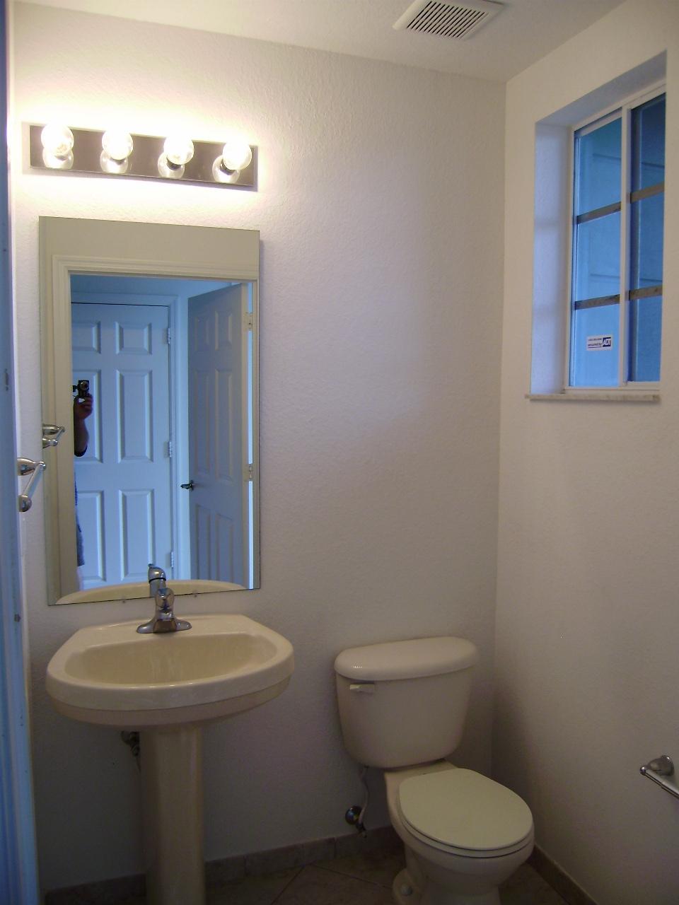 1008 Abaco Lane Riviera Beach, FL 33404 - Photo 4 of 18 P1160006