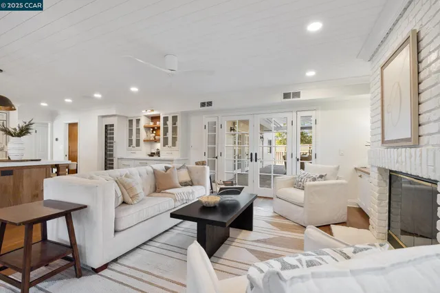 $4,195,000 | 104 Van Ripper Lane, Orinda, CA 94563