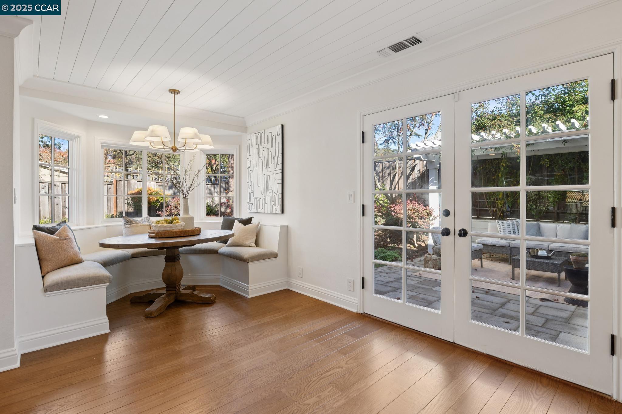 104 Van Ripper Lane Orinda, CA 94563 - Photo 18 of 60