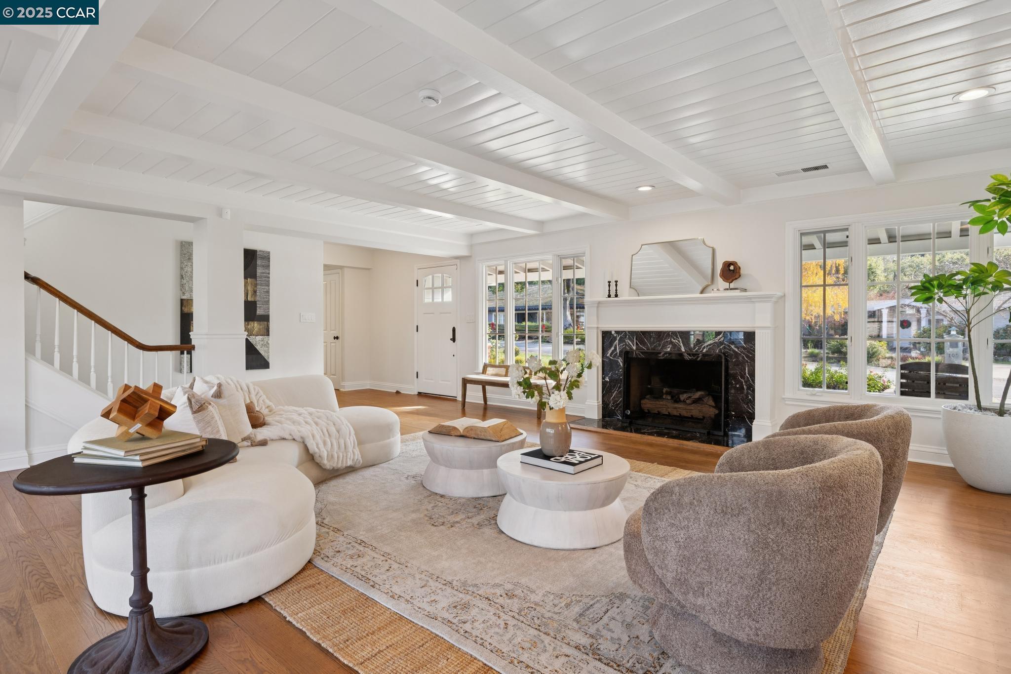 104 Van Ripper Lane Orinda, CA 94563 - Photo 4 of 60