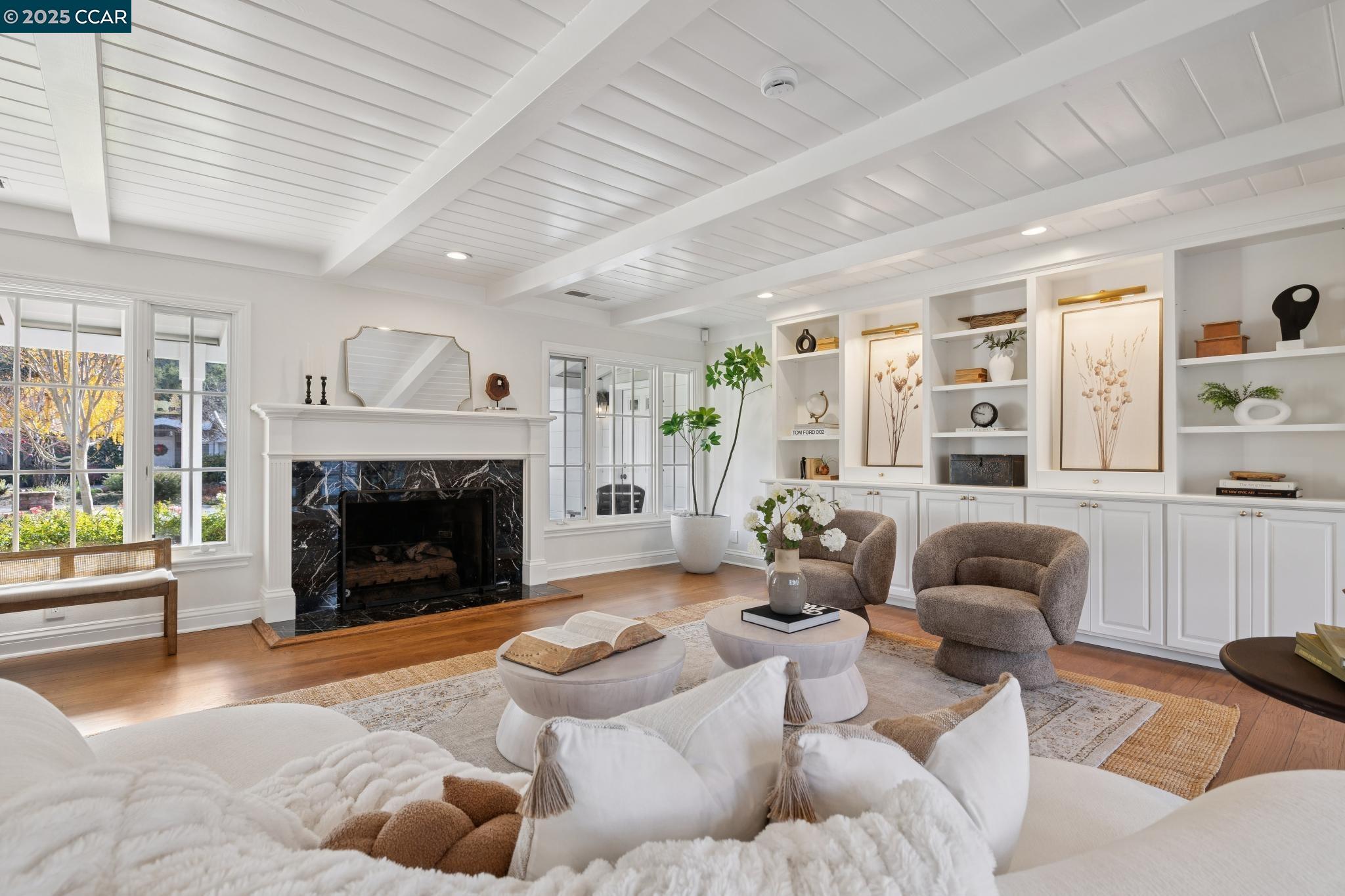 104 Van Ripper Lane Orinda, CA 94563 - Photo 5 of 60