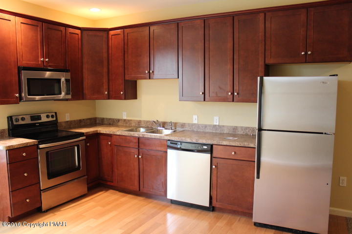 907 Main Street, Unit 204 Stroudsburg, PA 18360 - Photo 3 of 9 IMG_5069