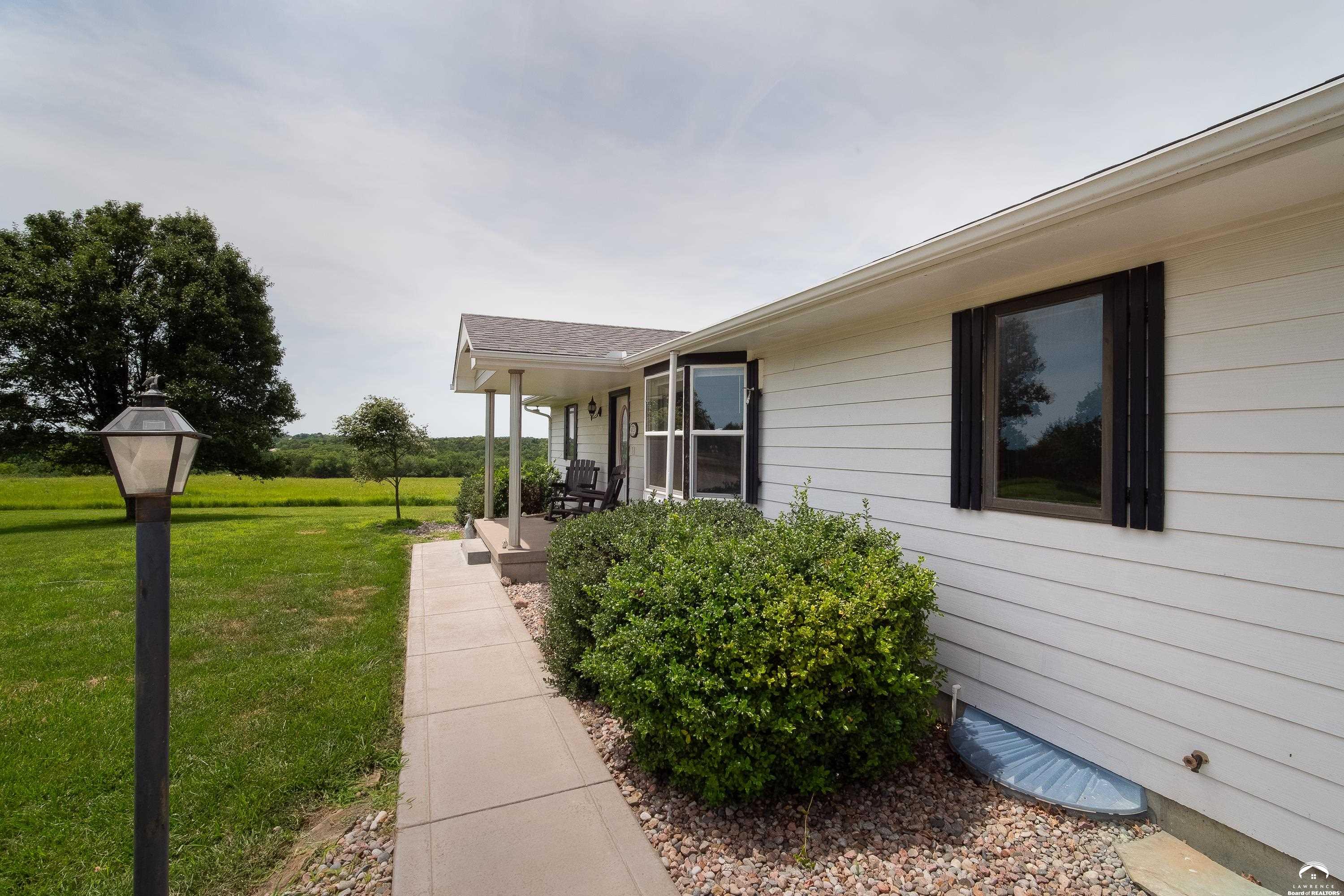 10727 Southwest Auburn Road Wakarusa, KS 66546 - Photo 38 of 62