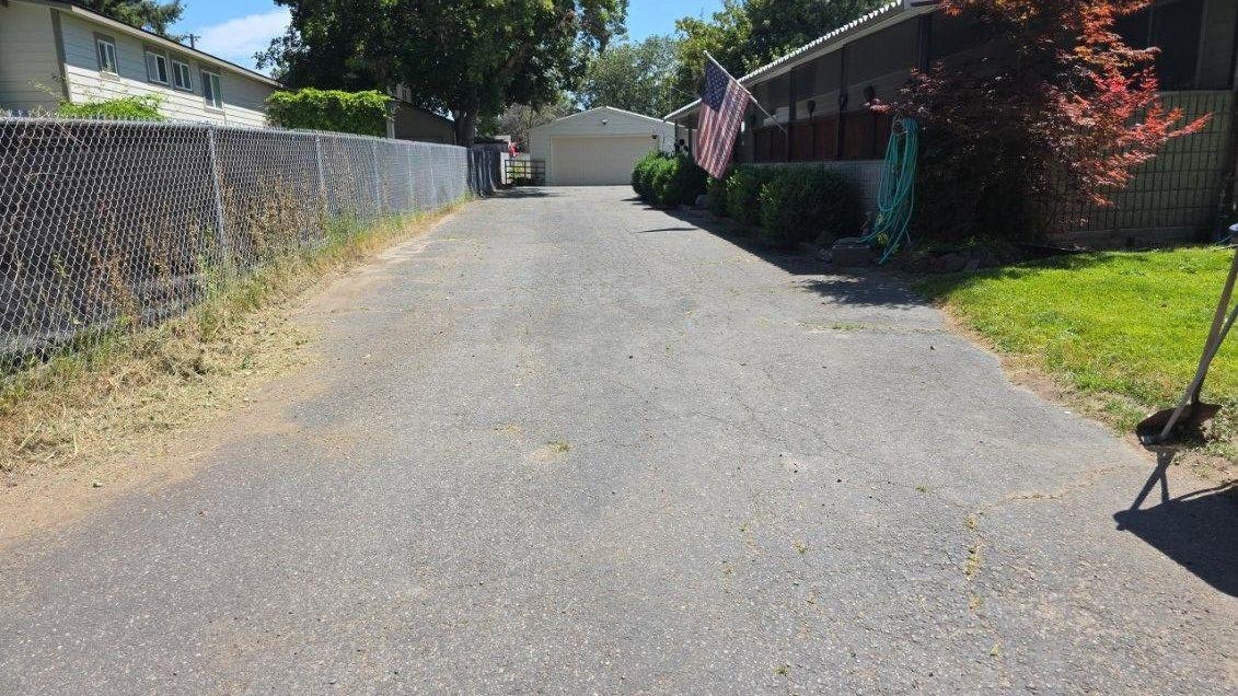 1007 South Walnut Road Spokane, WA 99206 - Photo 8 of 17