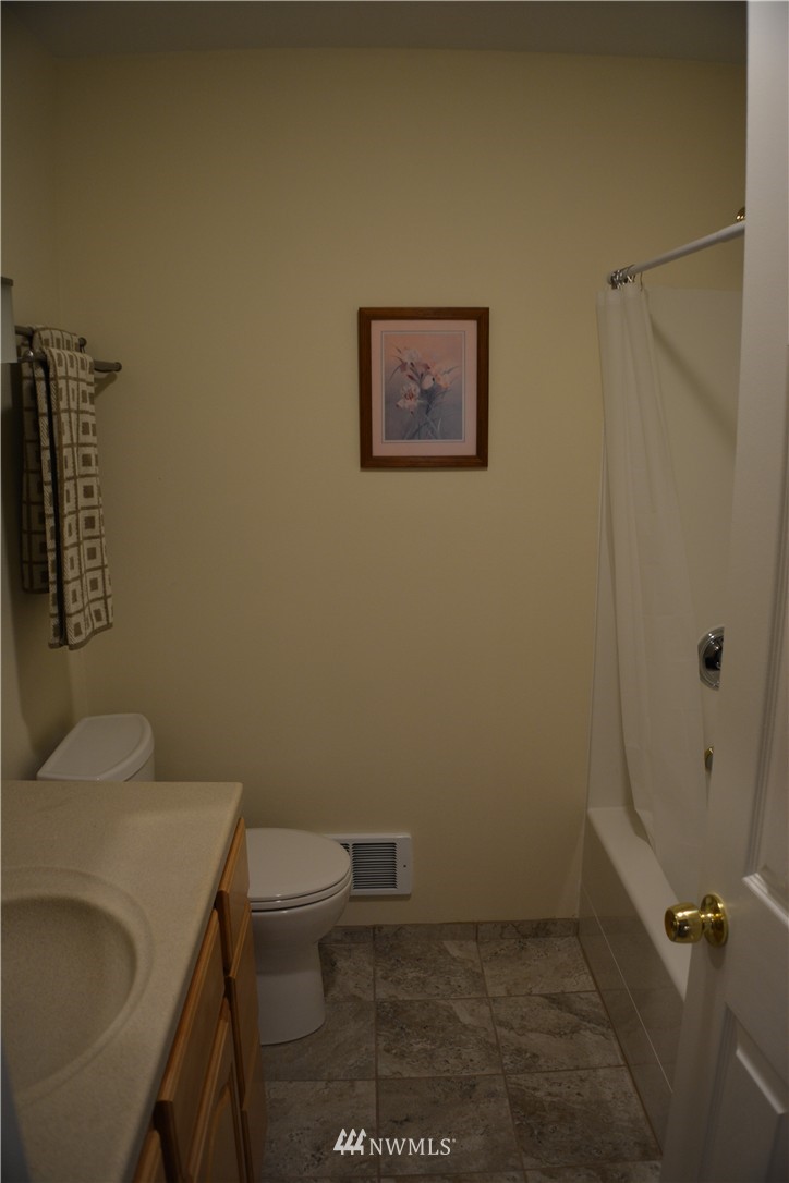 381 Guy Kelly Road Port Angeles, WA 98362 - Photo 11 of 20