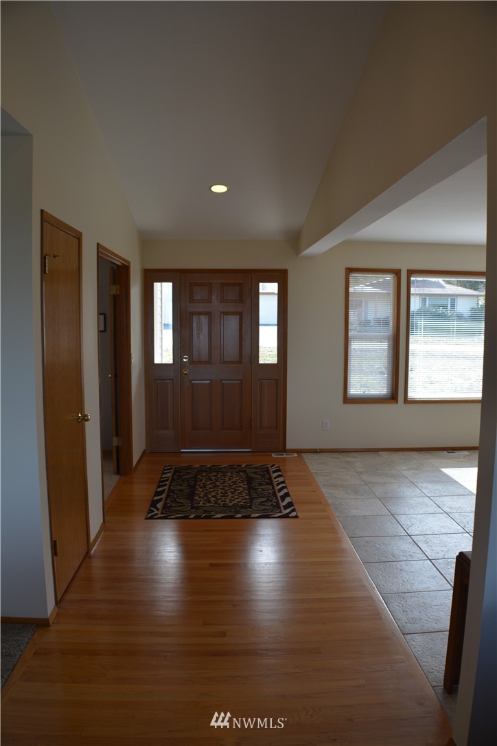 381 Guy Kelly Road Port Angeles, WA 98362 - Photo 3 of 20