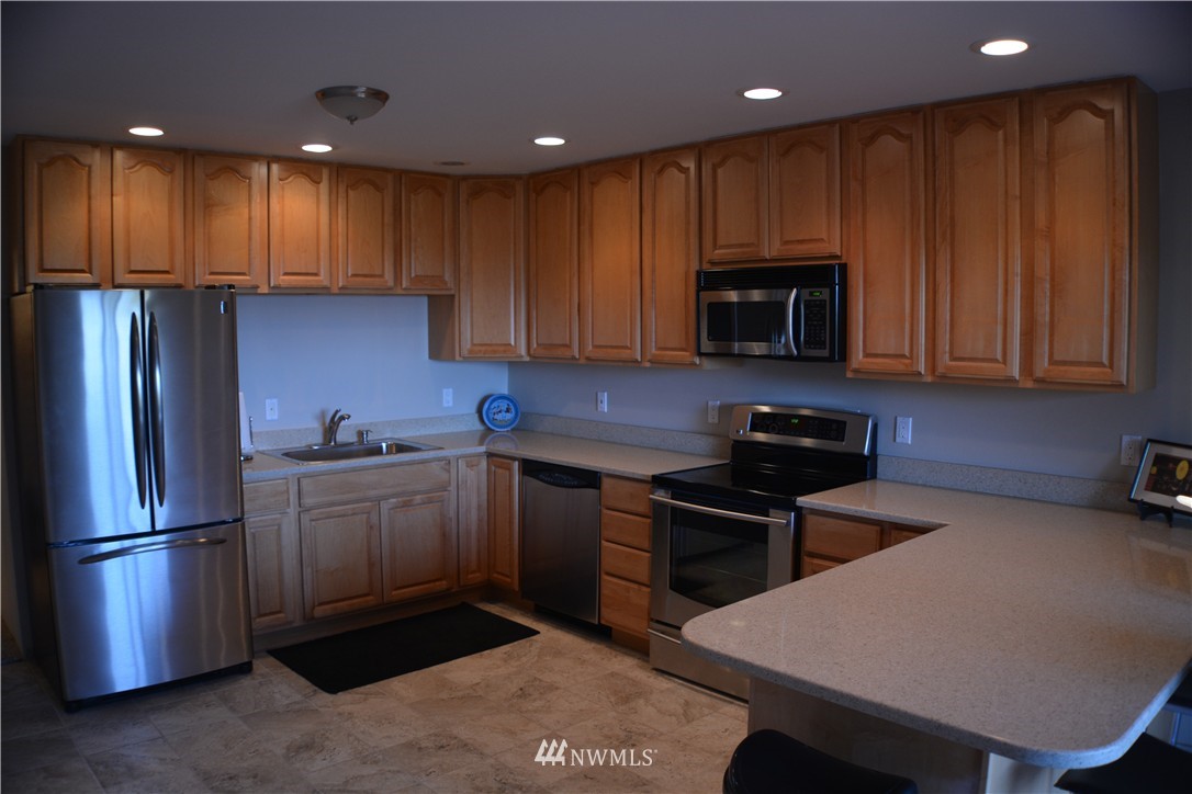 381 Guy Kelly Road Port Angeles, WA 98362 - Photo 4 of 20