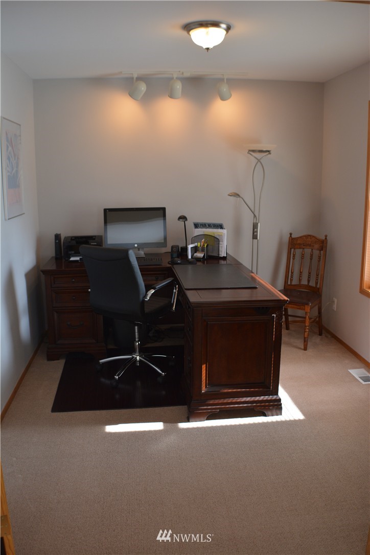 381 Guy Kelly Road Port Angeles, WA 98362 - Photo 8 of 20