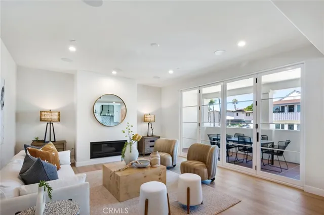 $3,995,000 | 501 Elena Lane, Unit B, San Clemente, CA 92672