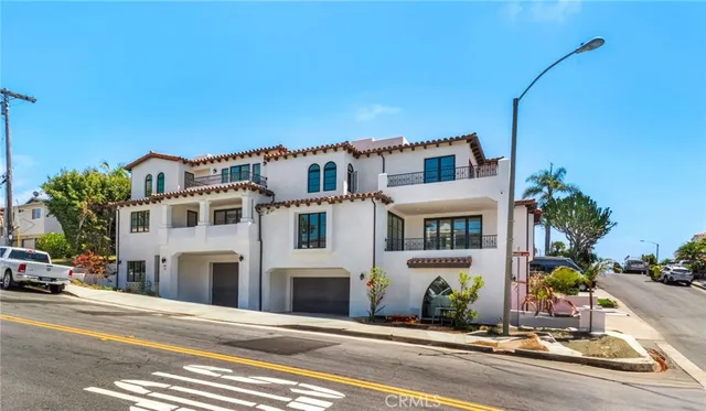$3,995,000 | 501 Elena Lane, Unit B, San Clemente, CA 92672