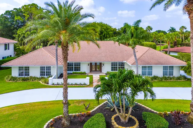 $1,350,000 | 110 Glenbrook Court, Atlantis, FL 33462