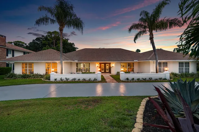 $1,350,000 | 110 Glenbrook Court, Atlantis, FL 33462
