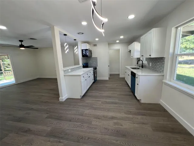 $1,950 | 8020 Laura Street, North Richland Hills, TX 76180