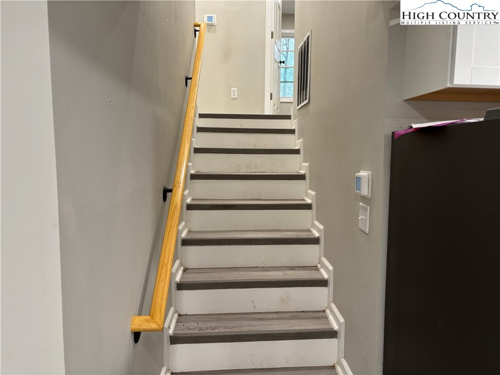 206 Bryant Combs Road Sugar Grove, NC 28679 - Photo 18 of 34