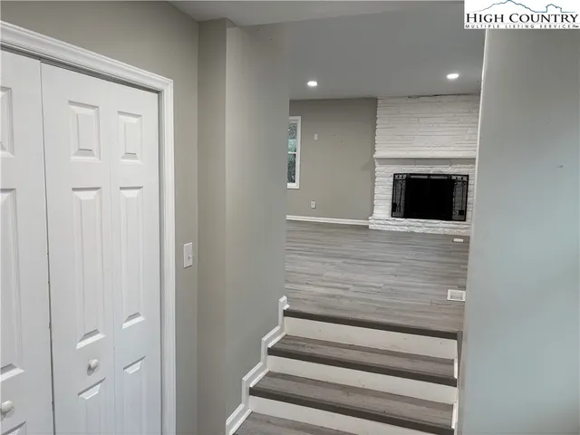 a view of an entryway