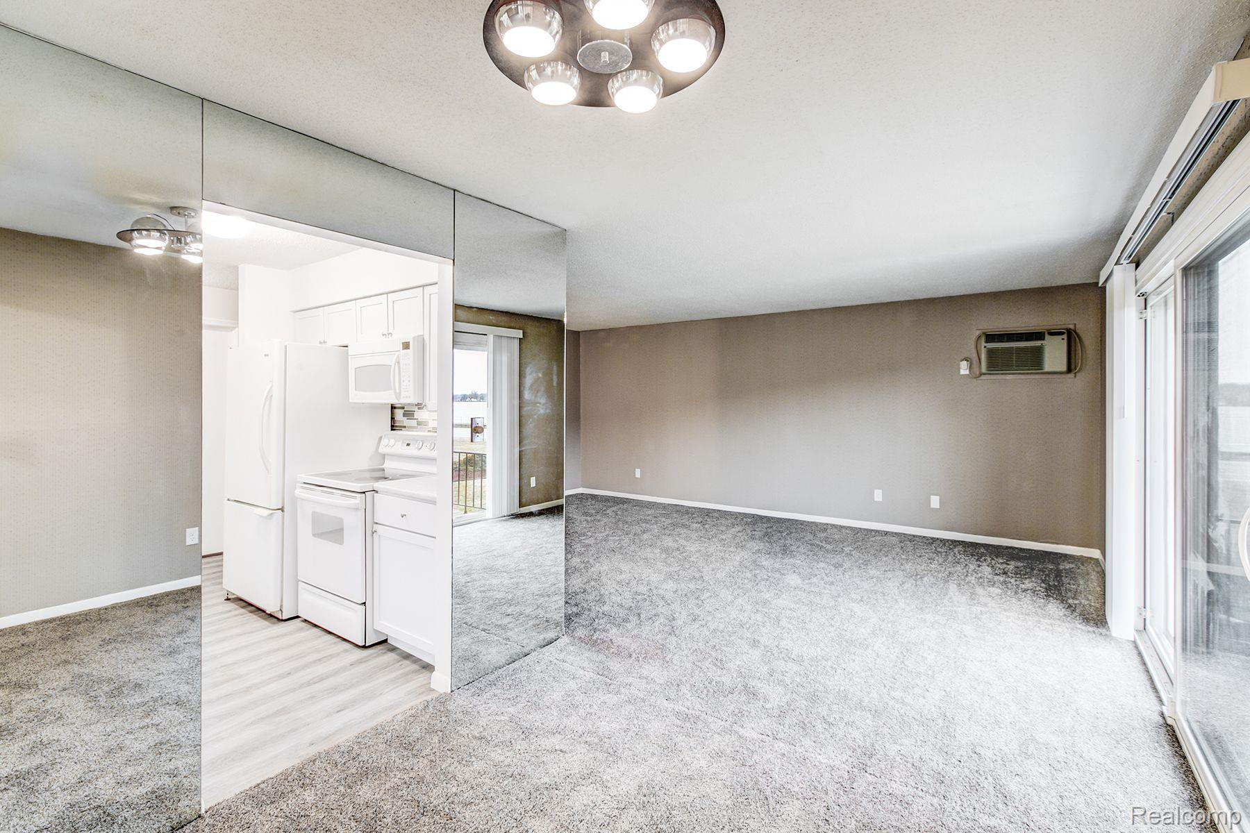 1900 River Road, Unit H4 Marysville, MI 48040 - Photo 13 of 26 Gallery Image 13