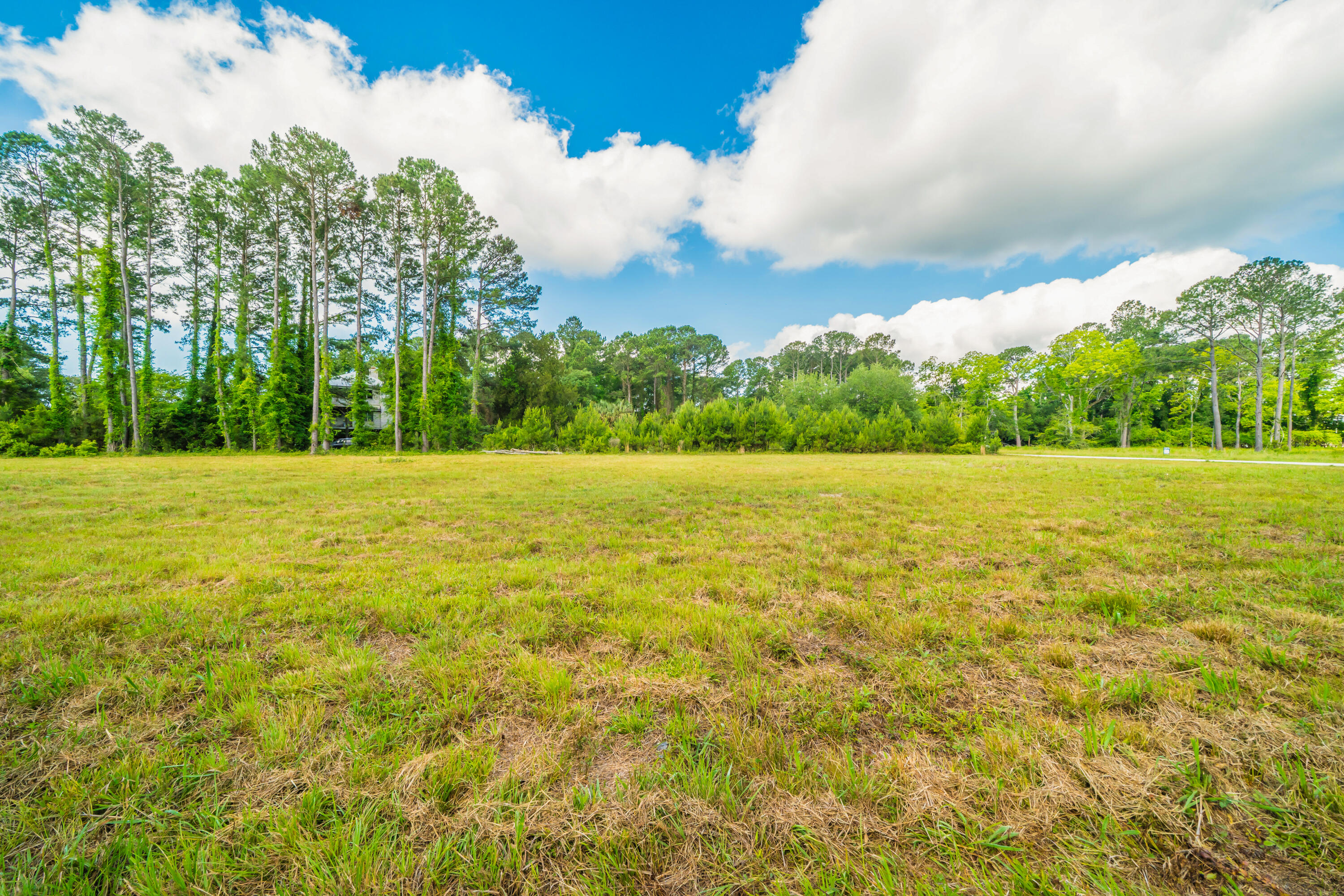 317 McClellan Avenue McClellanville, SC 29458 - Photo 16 of 18 317McClellanAve-KeenEyeMarketing-004