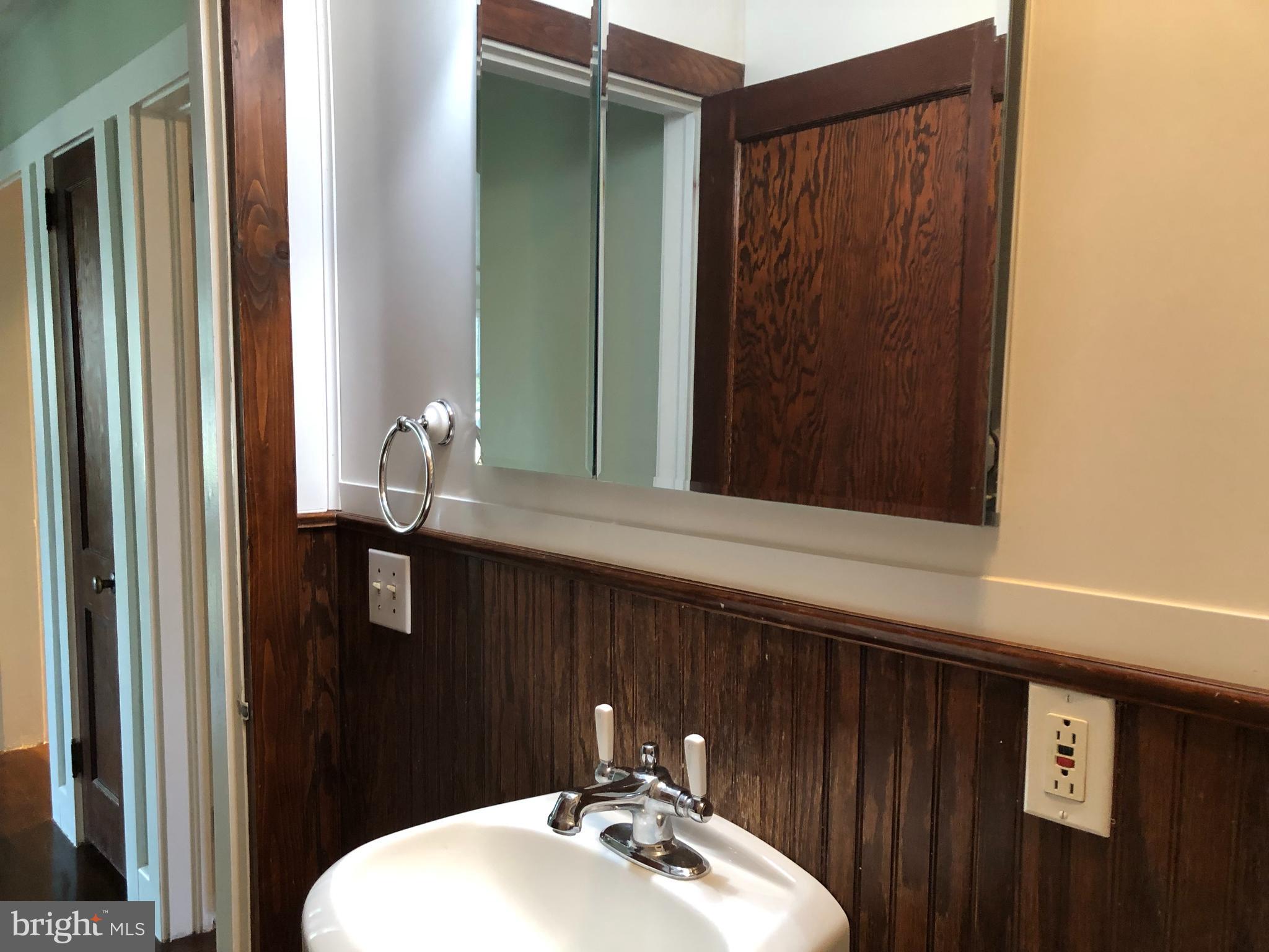 9269 Sharptown Road Laurel, DE 19956 - Photo 17 of 39 Hall bath