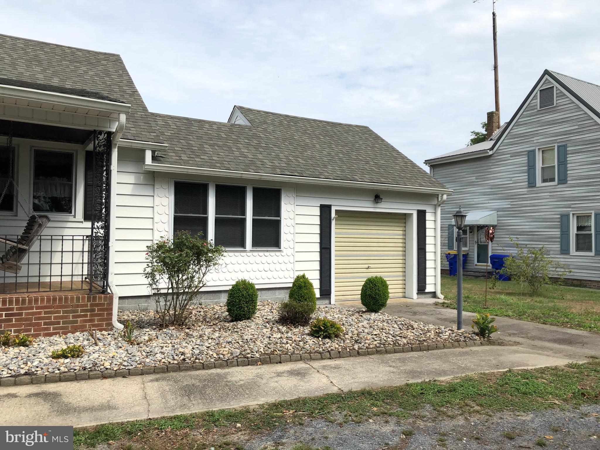 9269 Sharptown Road Laurel, DE 19956 - Photo 32 of 39 Attached garage!