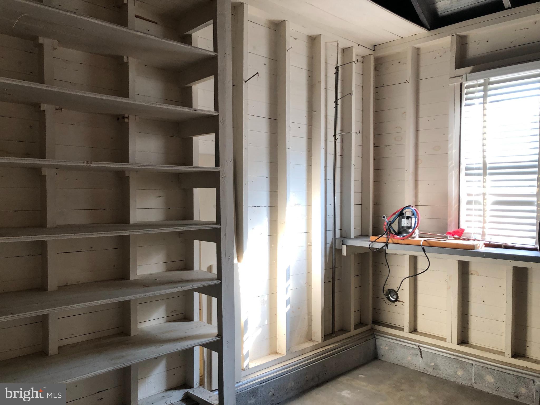 9269 Sharptown Road Laurel, DE 19956 - Photo 34 of 39 Potting shed behind garage!