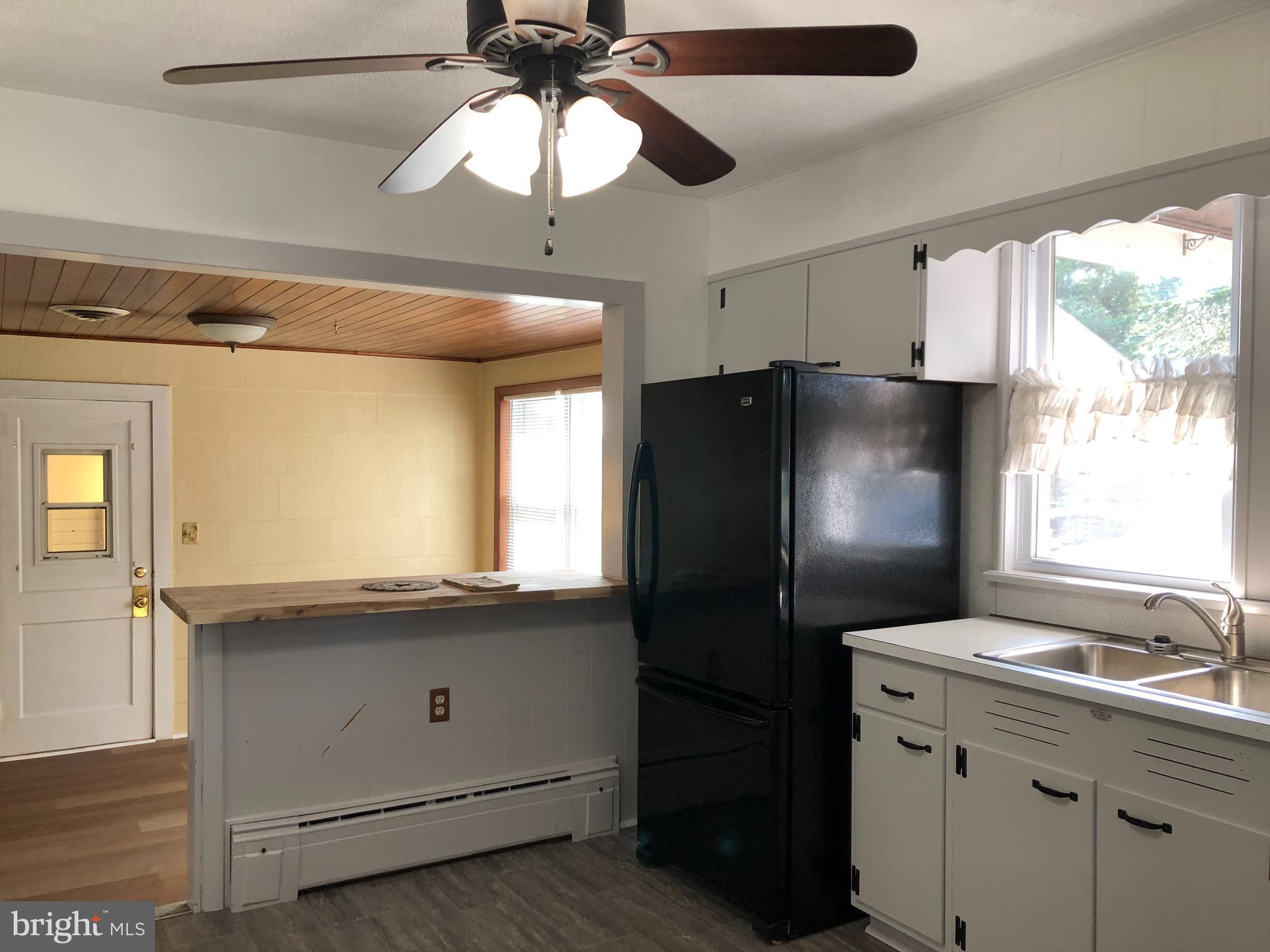 9269 Sharptown Road Laurel, DE 19956 - Photo 8 of 39 Kitchen