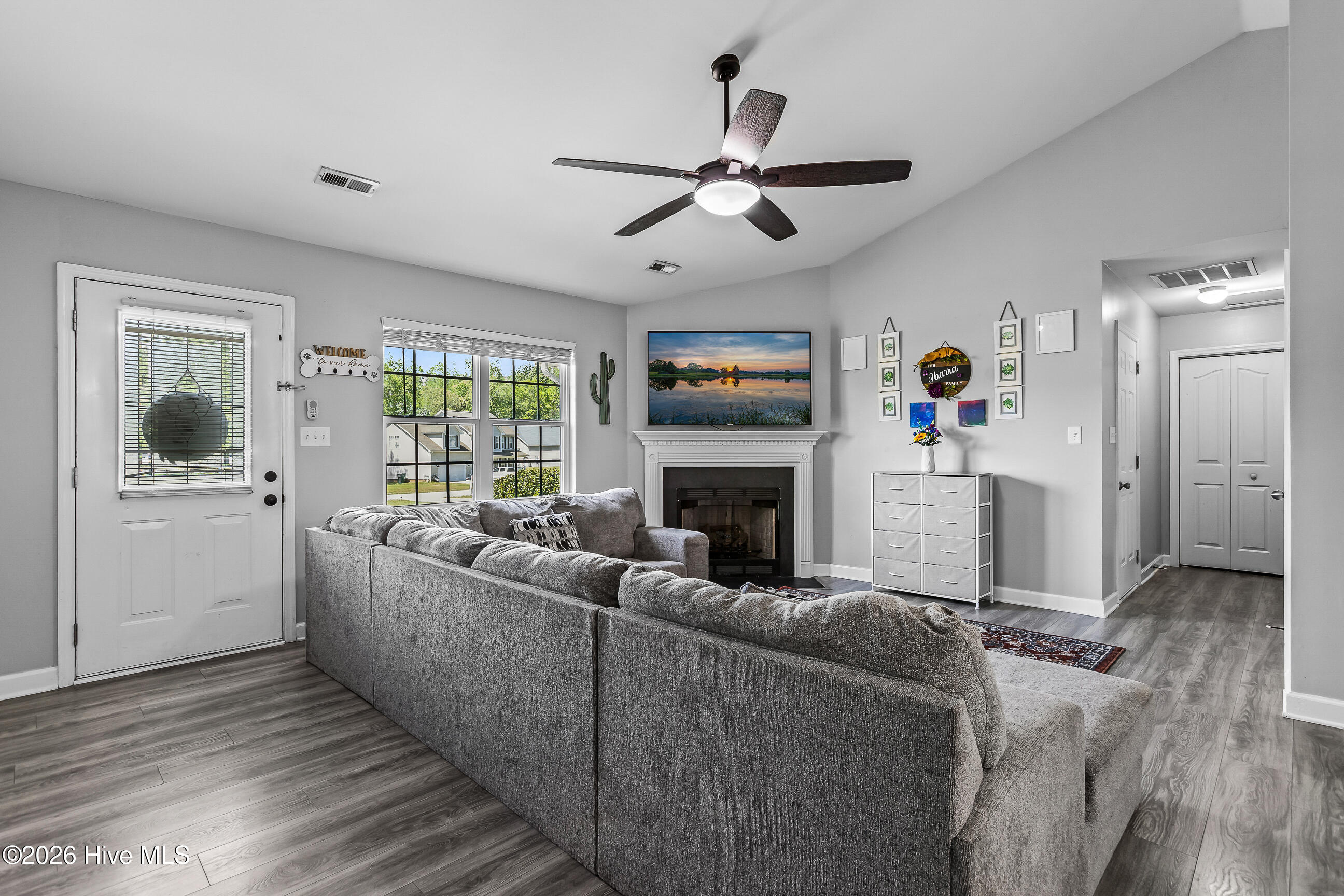 808 Little Roxy Court Jacksonville, NC 28540 - Photo 7 of 29 01-5-1