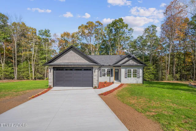 $349,000 | 523 Ferry Bend Trail, Crossville, TN 38571